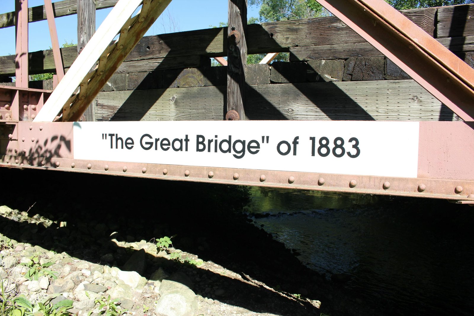 Bottom chord and signage